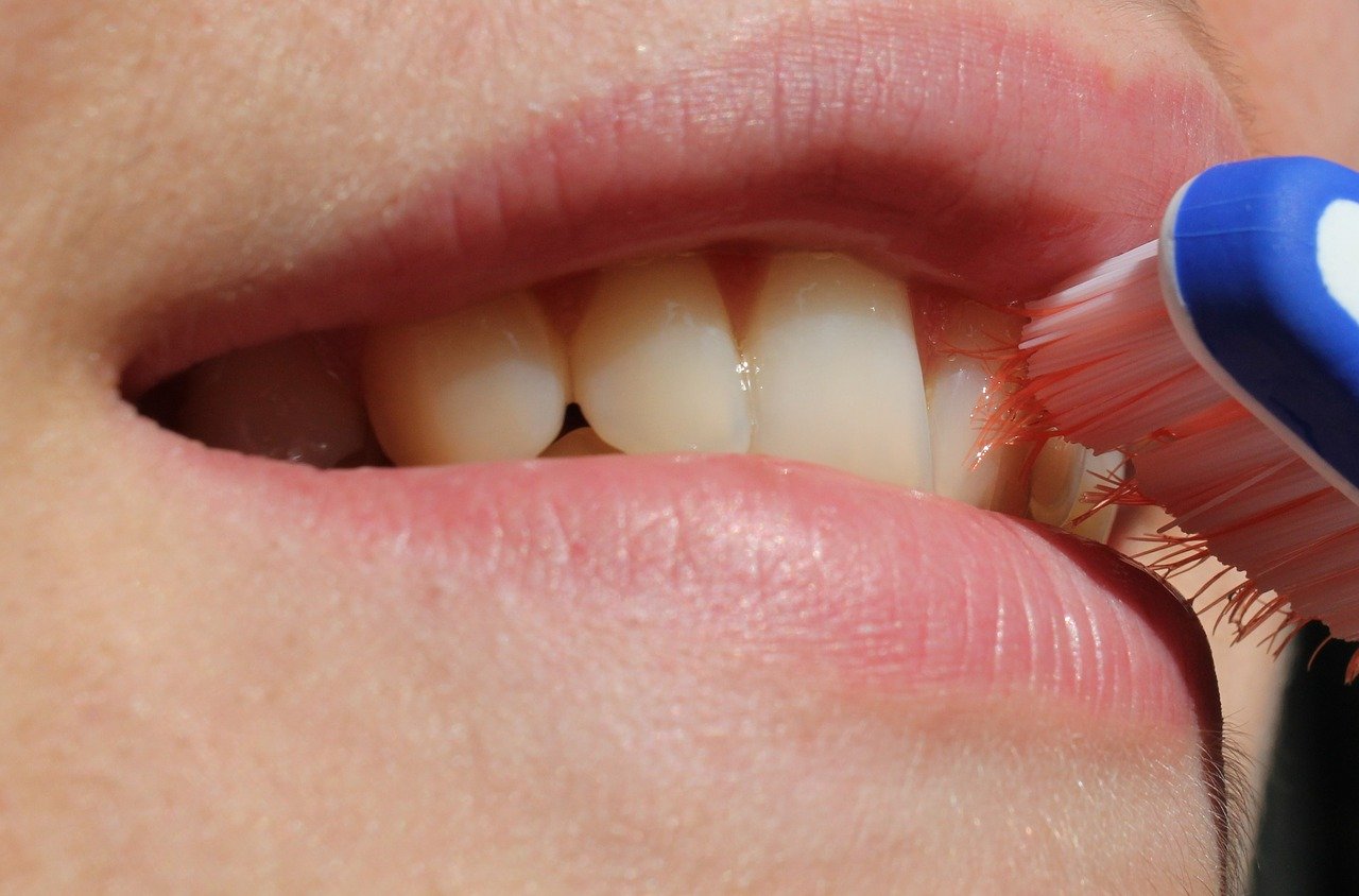 Tips para realizar una buena limpieza dental